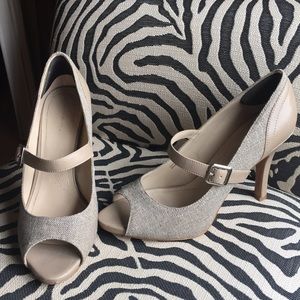 Tahari open toe high heel sandals